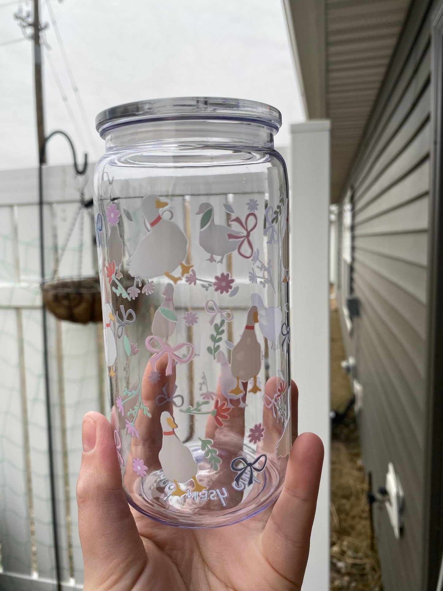 Ducks and Bows Plastic Libbey